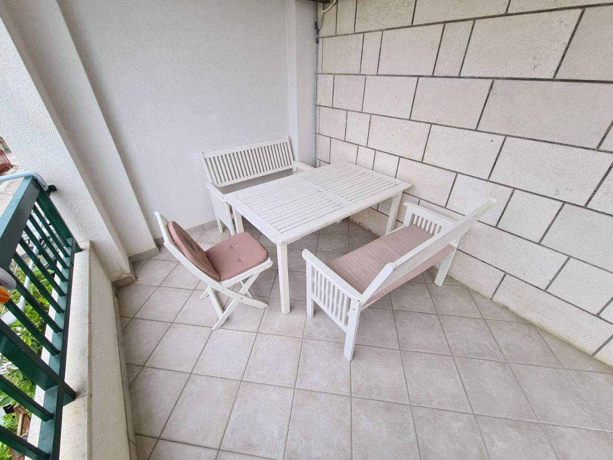 Harmony Of Five Makarska