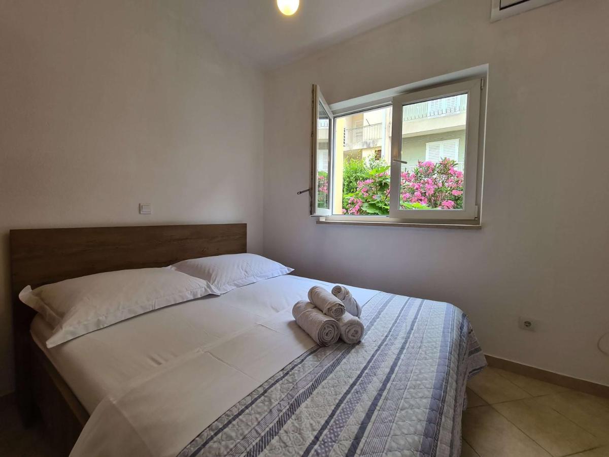 Harmony Of Five Makarska